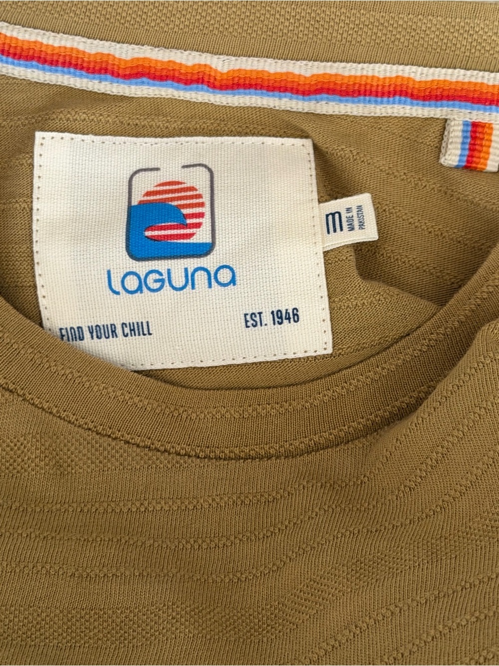 Laguna Textured Crew Neck T-Shirt Men’s Medium Tan Casual Tee Like New - Picture 10 of 10